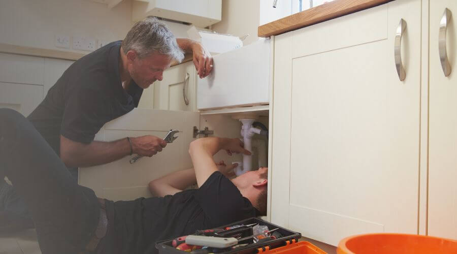 Expert burst pipe repair services in Youngsville, LA